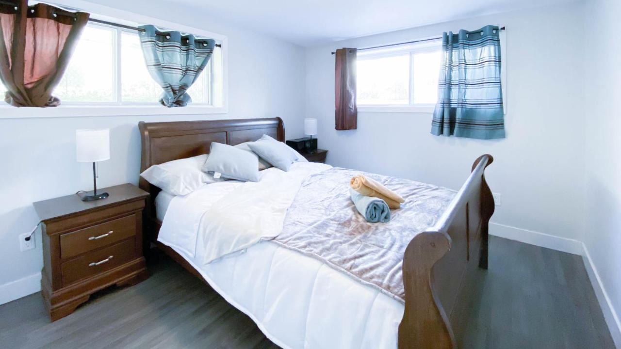 Lovely 1-Br W Sofa Bed In The Heart Of Ndg Διαμέρισμα Μόντρεαλ Εξωτερικό φωτογραφία